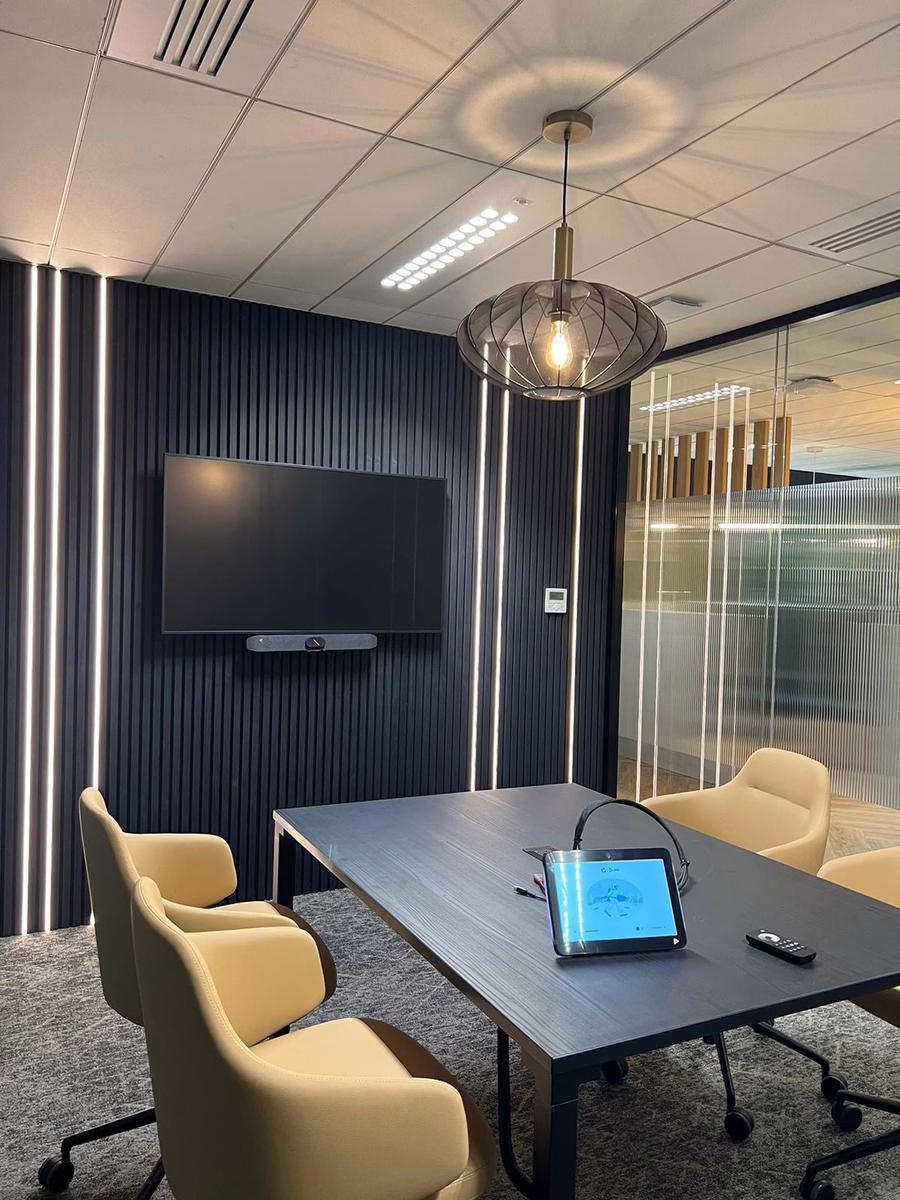 Studio visio & éclairage professionnel: 4 contraintes techniques à résoudre