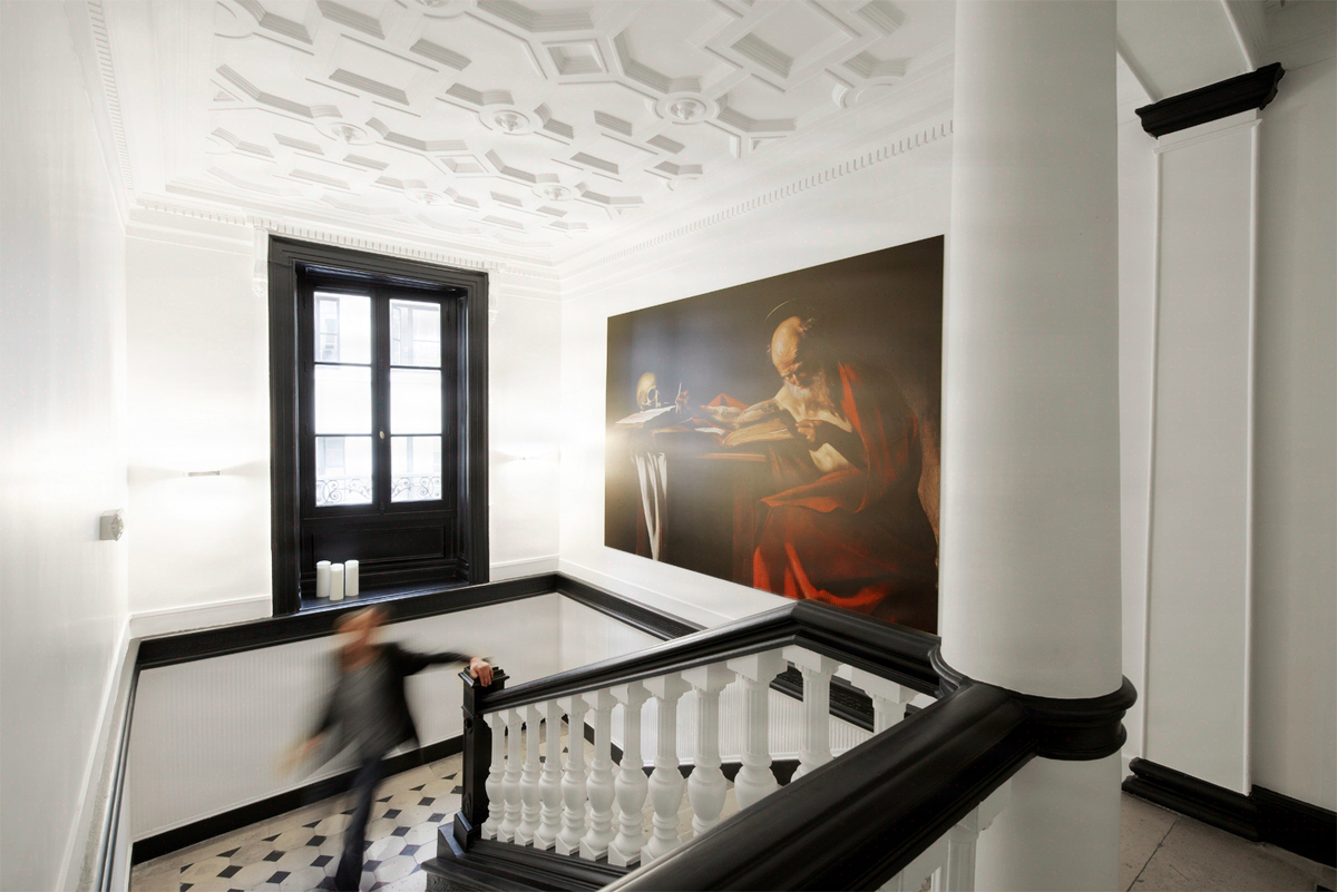 Balustrades et mains courantes: conformité ERP et tertiaire — KYTOM