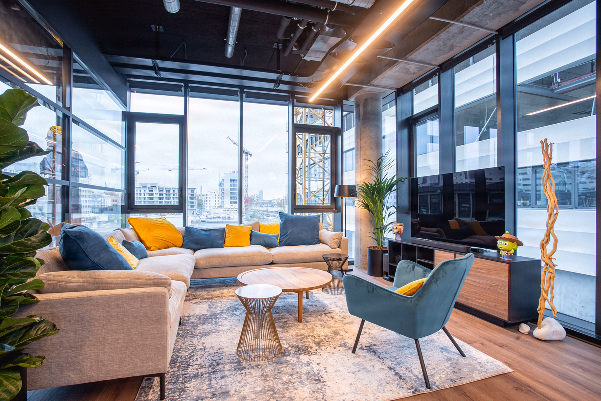 270 m² de plateau brut à orchestrer en 12 semaines