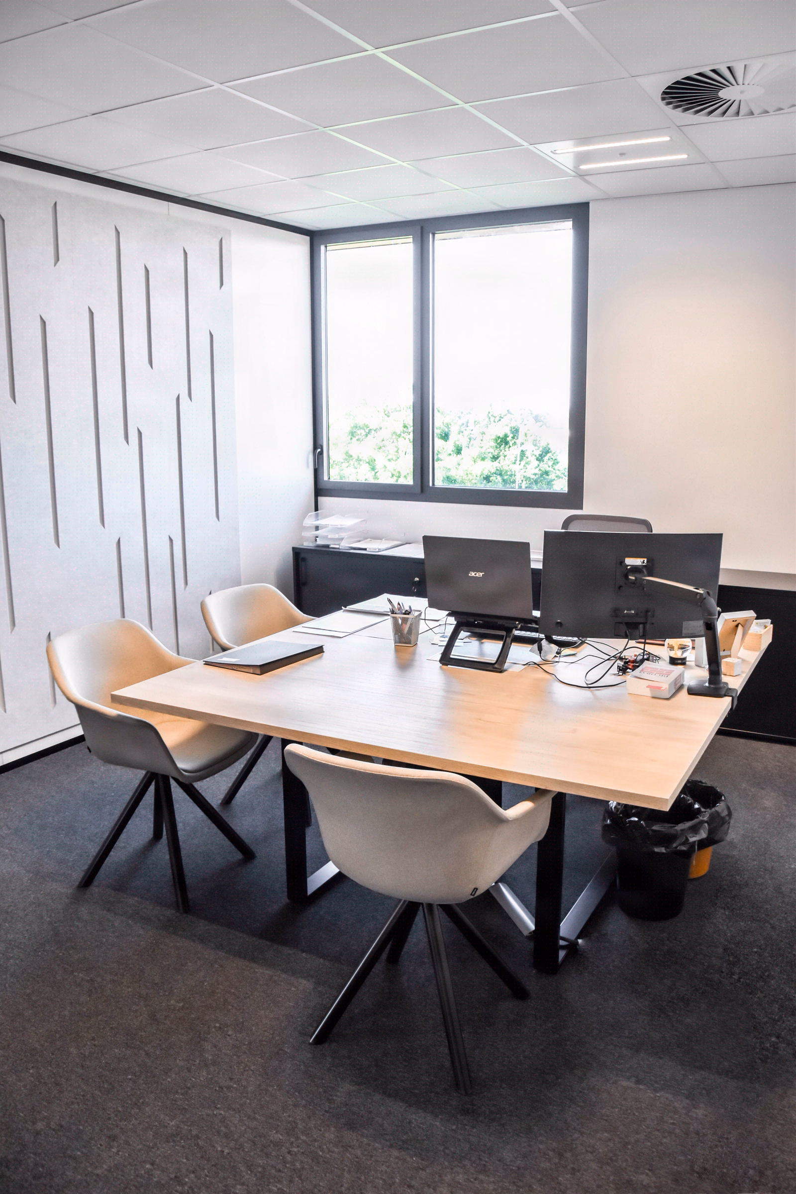 bureau-individuel - Axiom - Nantes - 2025