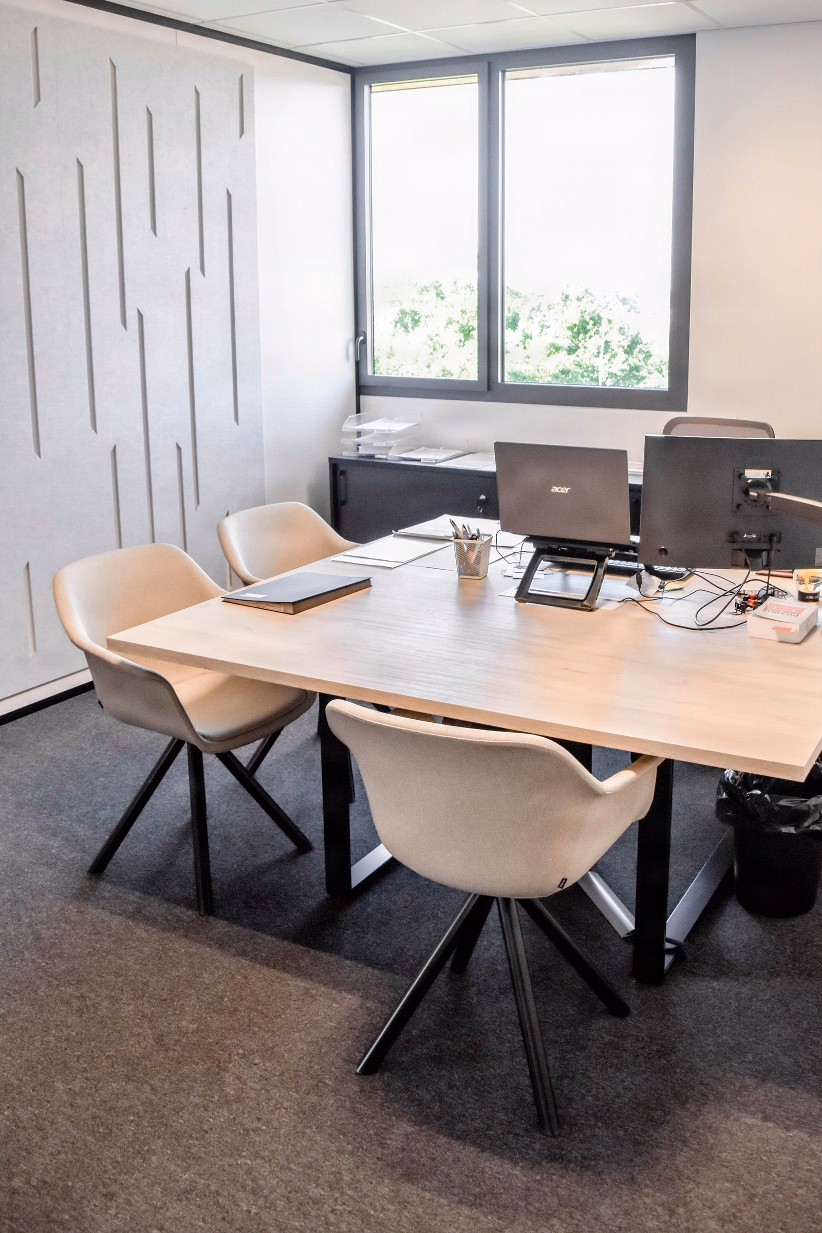 bureau-individuel - Axiom - Nantes - 2025