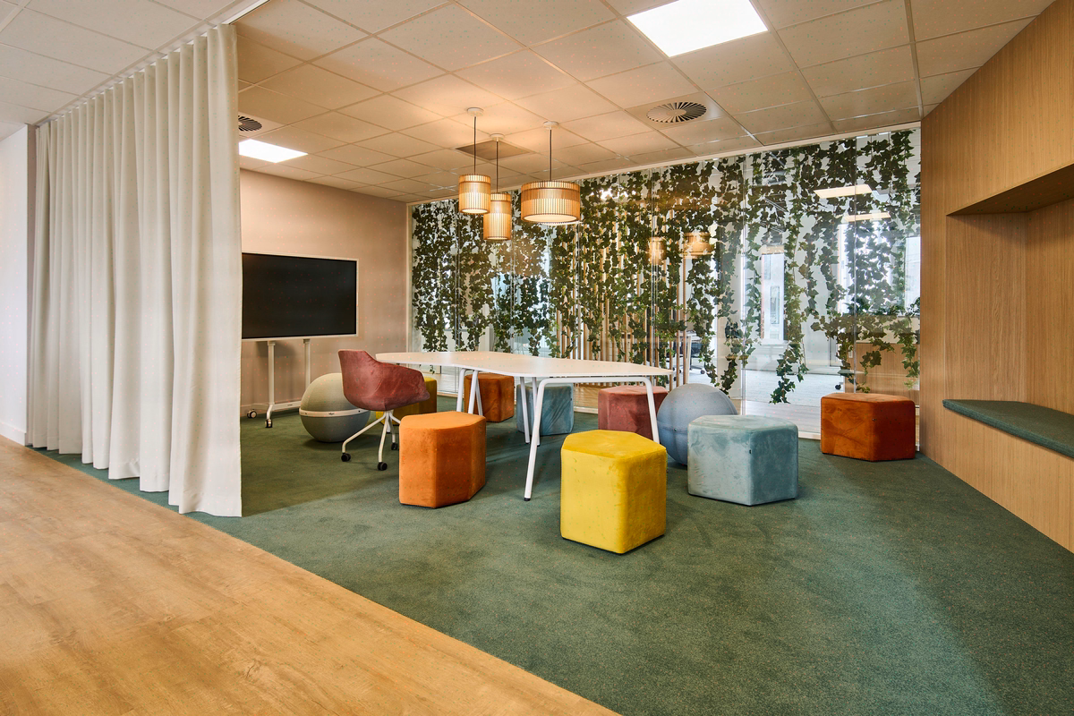Aménagement d’agence marketing & communication: créer un design office qui vend votre savoir-faire