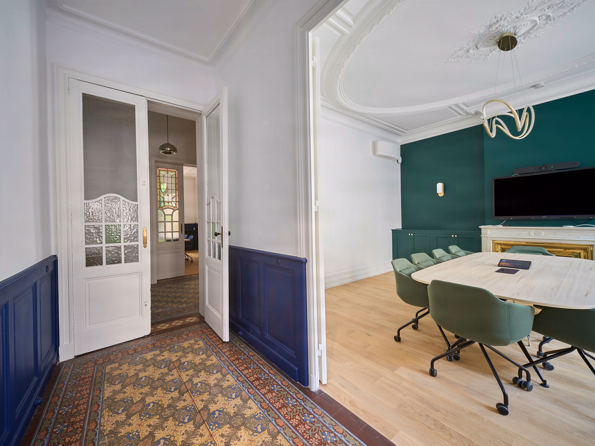 salle-reunion - H Family Office - Bordeaux - 2025