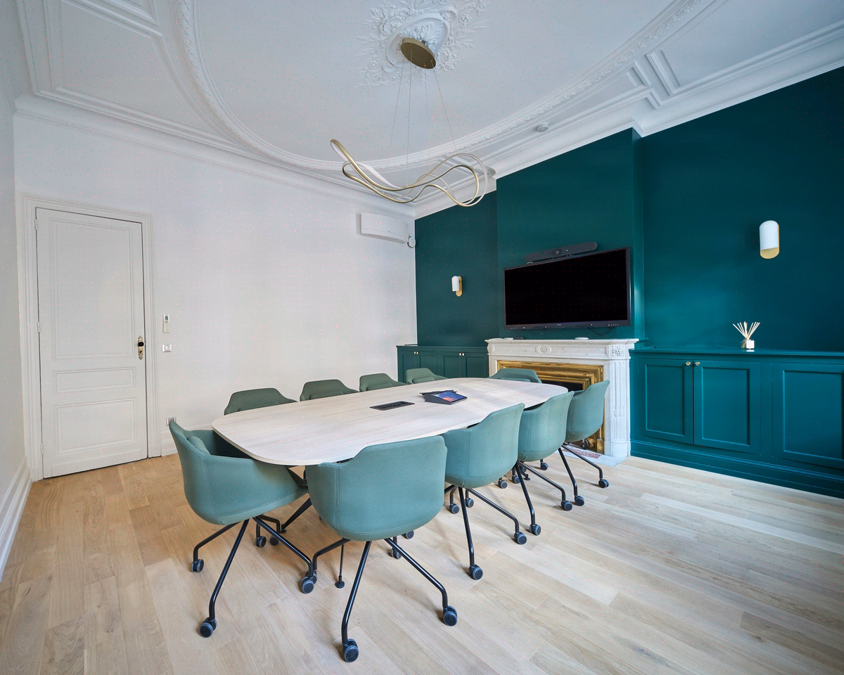 salle-reunion - H Family Office - Bordeaux - 2025