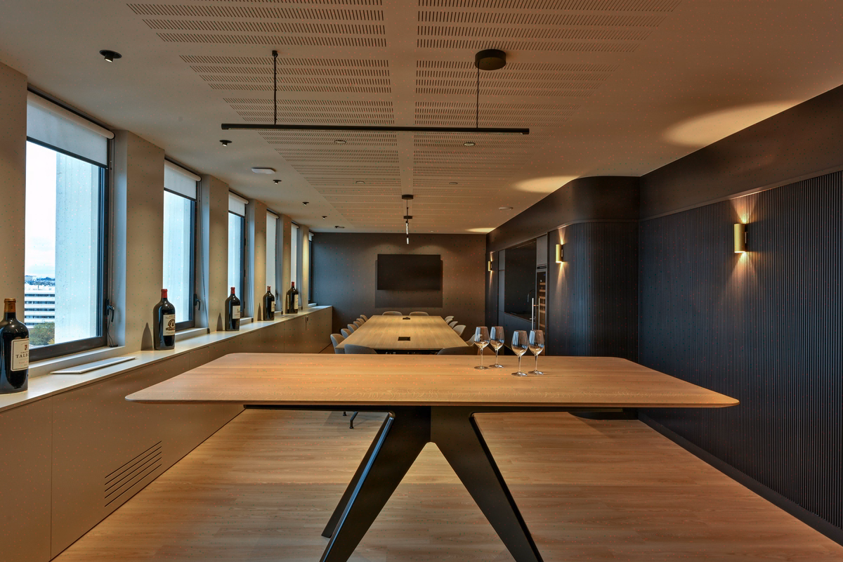 Conception, design-build et 4 mois pour livrer